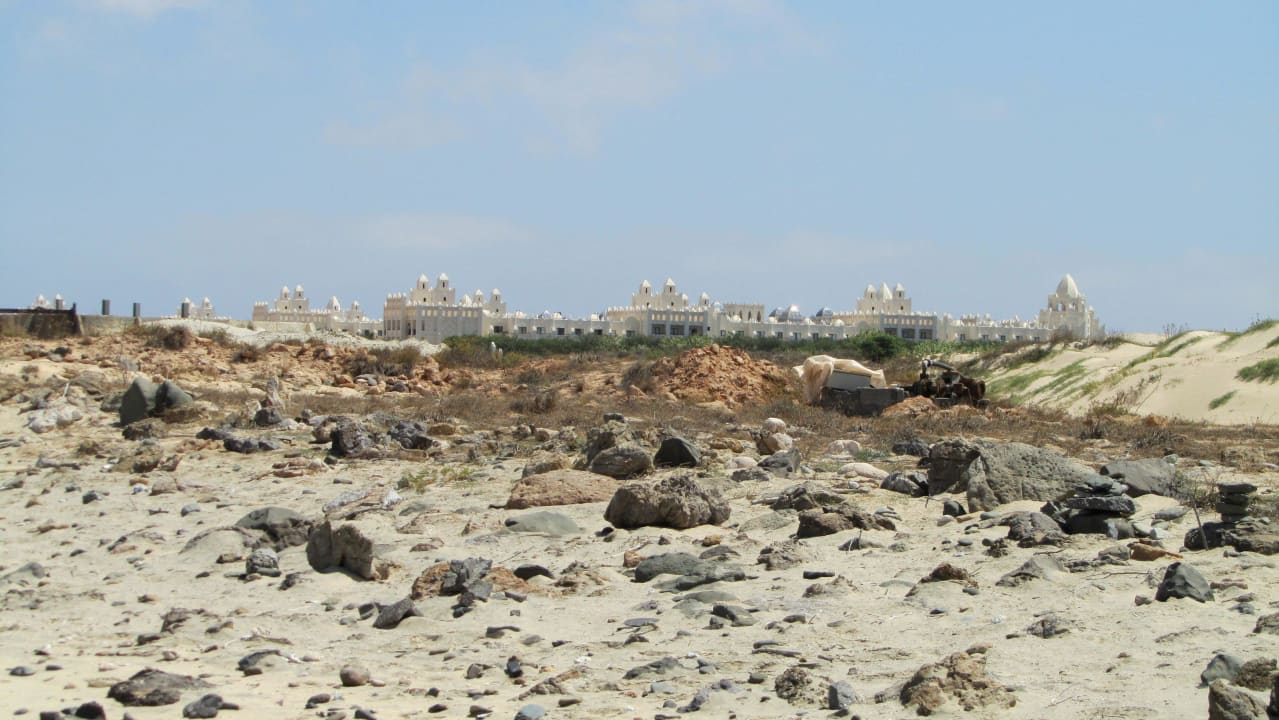 Hotel vom Strand aus gesehen Hotel Riu Karamboa