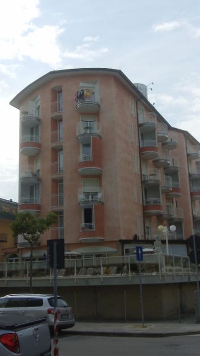 Blick von der Straße aufs Hotel Hotel Stockholm