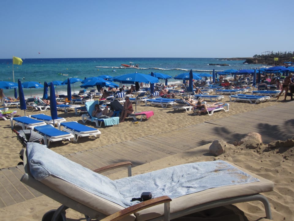 Strand Hotel Sunrise Beach