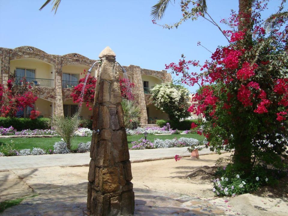 Dusche am Strand Brayka Bay Resort