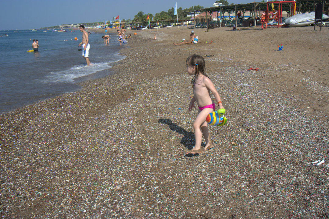 Пляж песчано галечный Marvida Family Eco