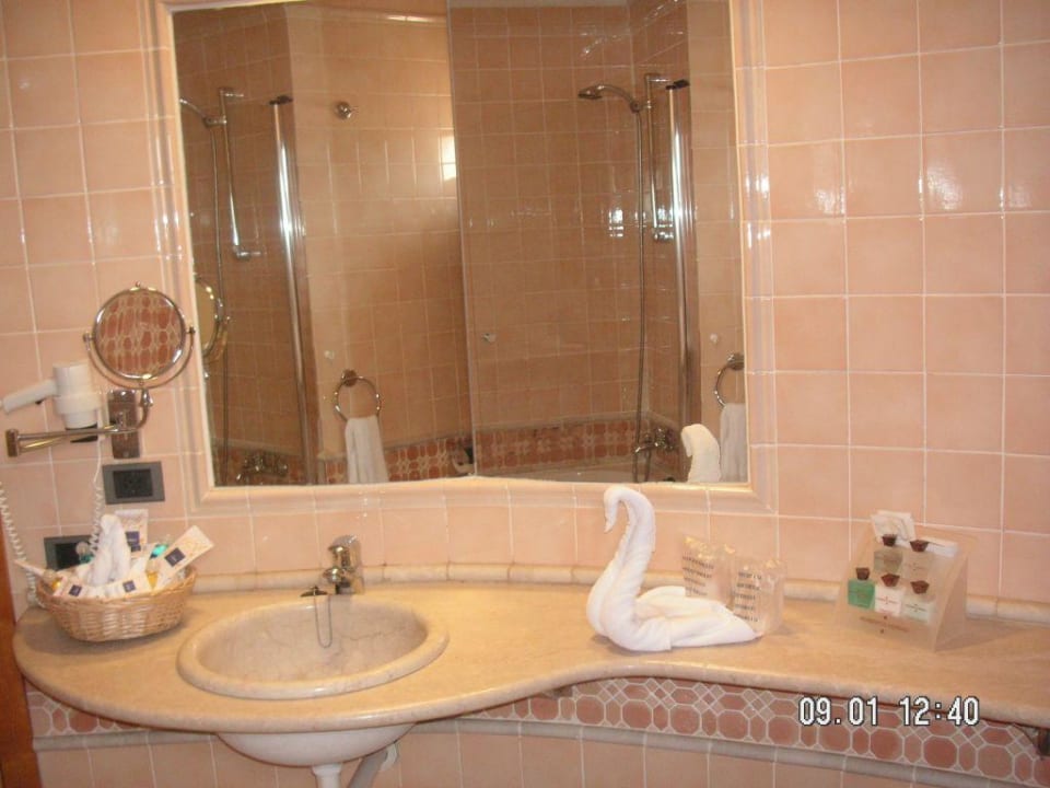 Der Waschbereich im Badezimmer MUR Hotel Faro Jandia & Spa Fuerteventura