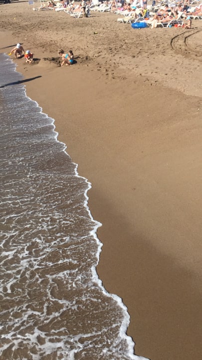 Strand Hotel Miracle Resort