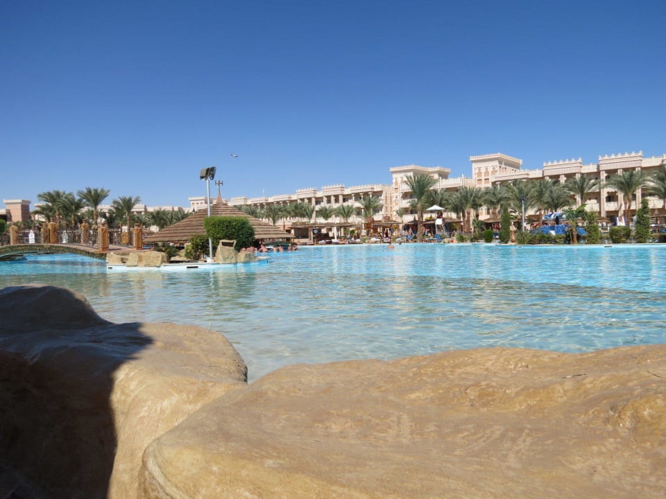 Schönes Pool Pickalbatros Palace Resort