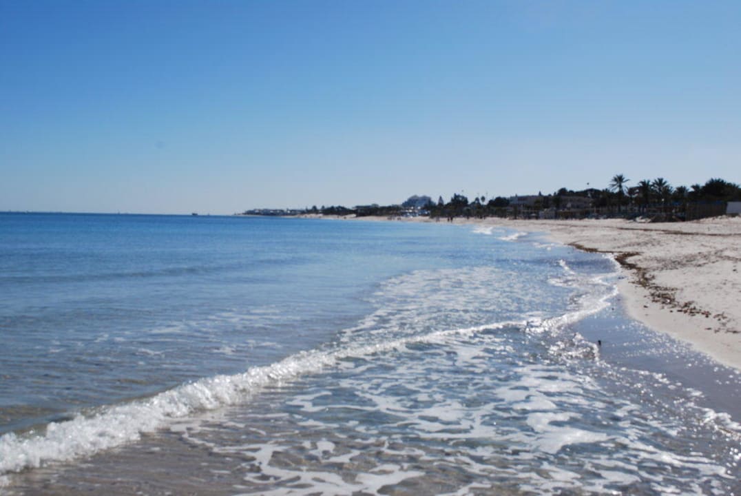 Weitläufiger Sandstrand El Mouradi Club Kantaoui