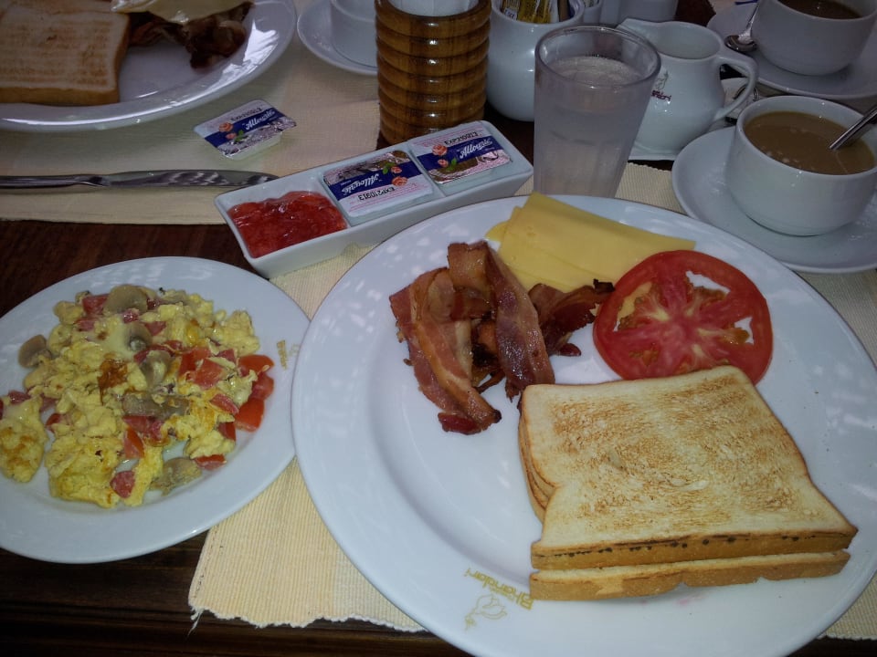 Frühstück Khaolak Bhandari Resort & Spa