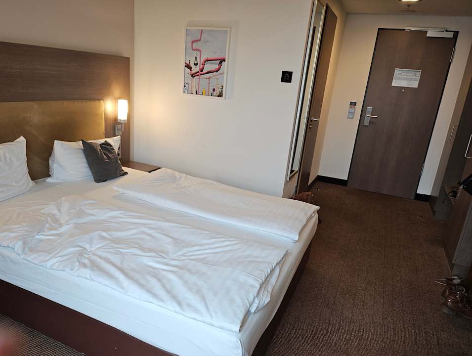 Zimmer IntercityHotel Berlin Hauptbahnhof