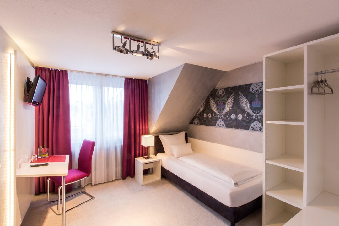 Zimmer Hotel Hellers Twenty Four 2 (24h-Check-In)