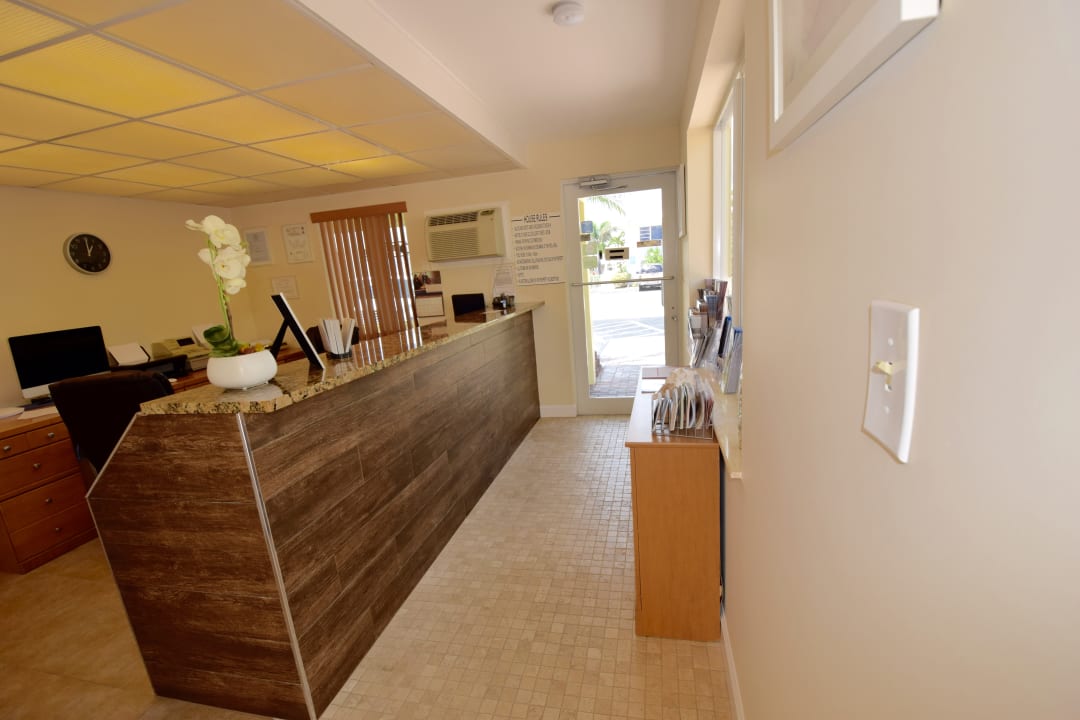 Lobby Hotel Surf Side Resort