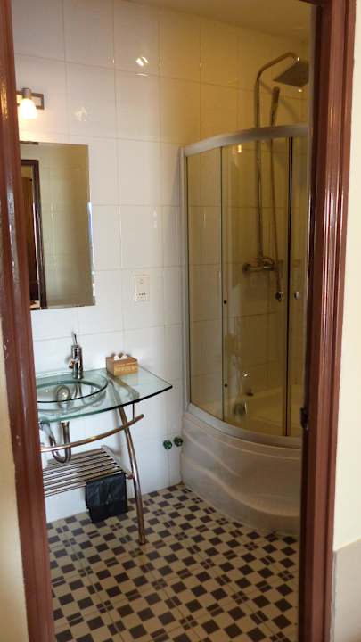 Bad Hotel Coolabah Resort