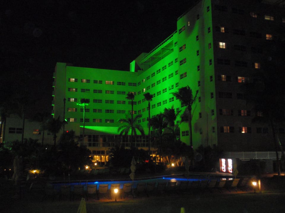 Back of Hotel - Taken from the Boardwalk @ night Holiday Inn Miami Beach-Oceanfront