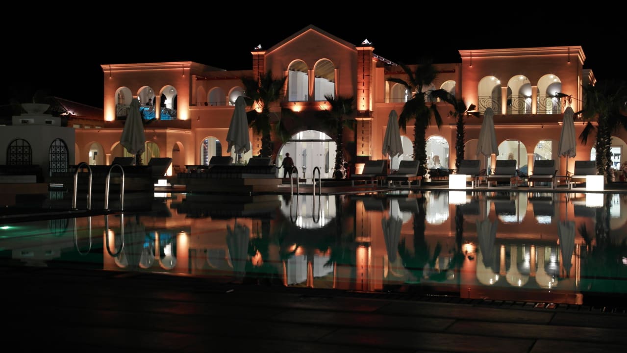 Anemos bei Nacht Anemos Luxury Grand Resort