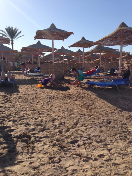 Sehr schöner Strand  Jaz Makadi Oasis Resort