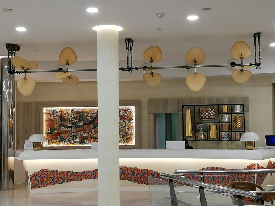 Lobby Bull Escorial & Spa