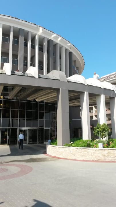 Eingang Sunmelia Beach Resort