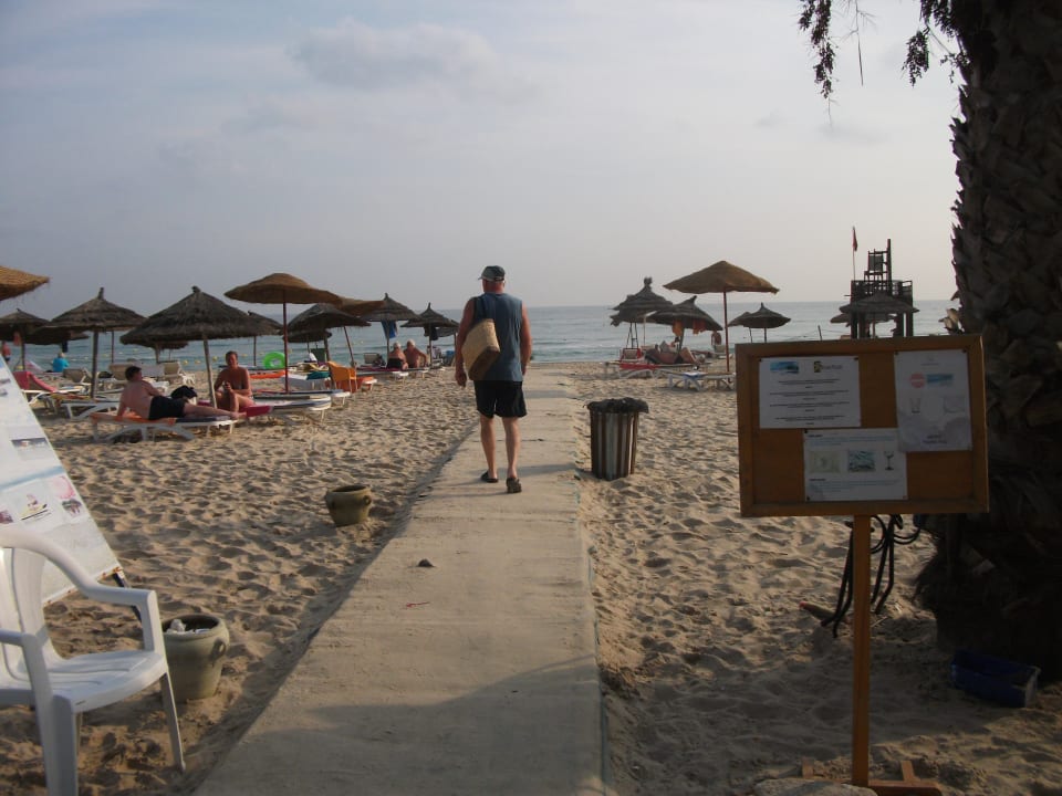 Der Hotelstrand Riadh Palms Resort & Spa