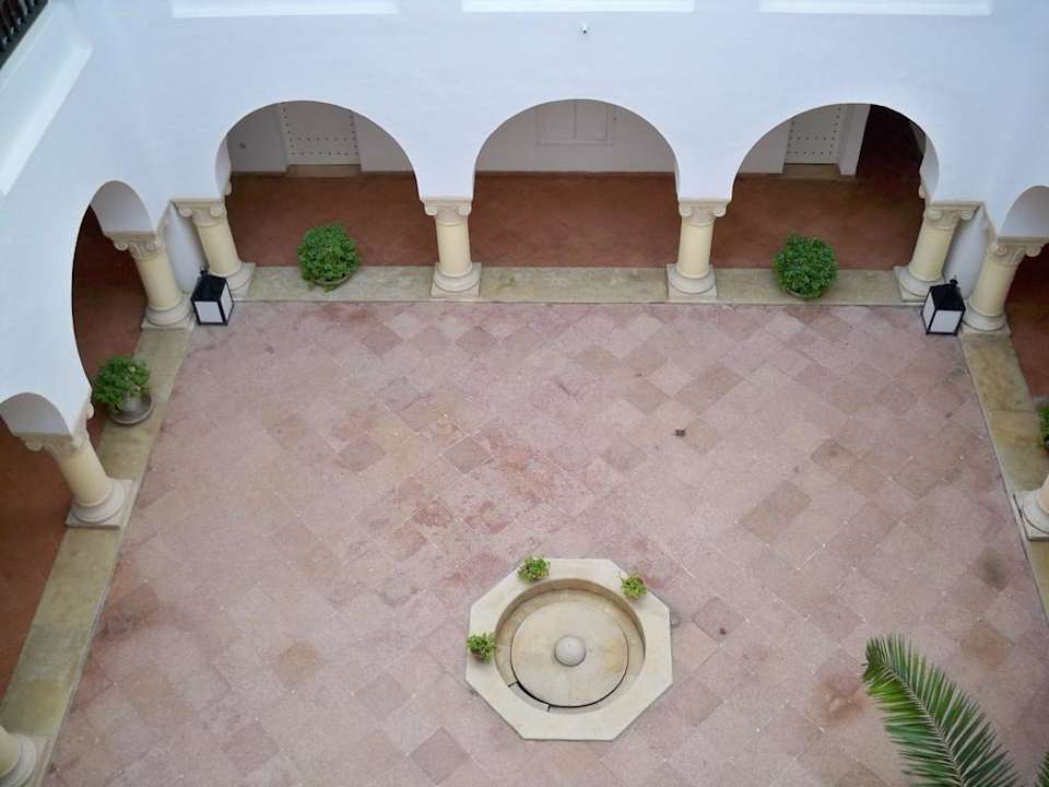 Innenhof Hotel Bravo Garden