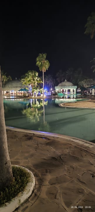 Pool Hotel Southern Palms Beach Resort