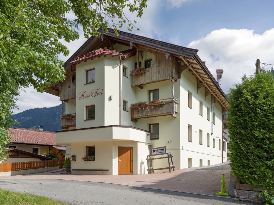 Außenansicht Haus Tirol
