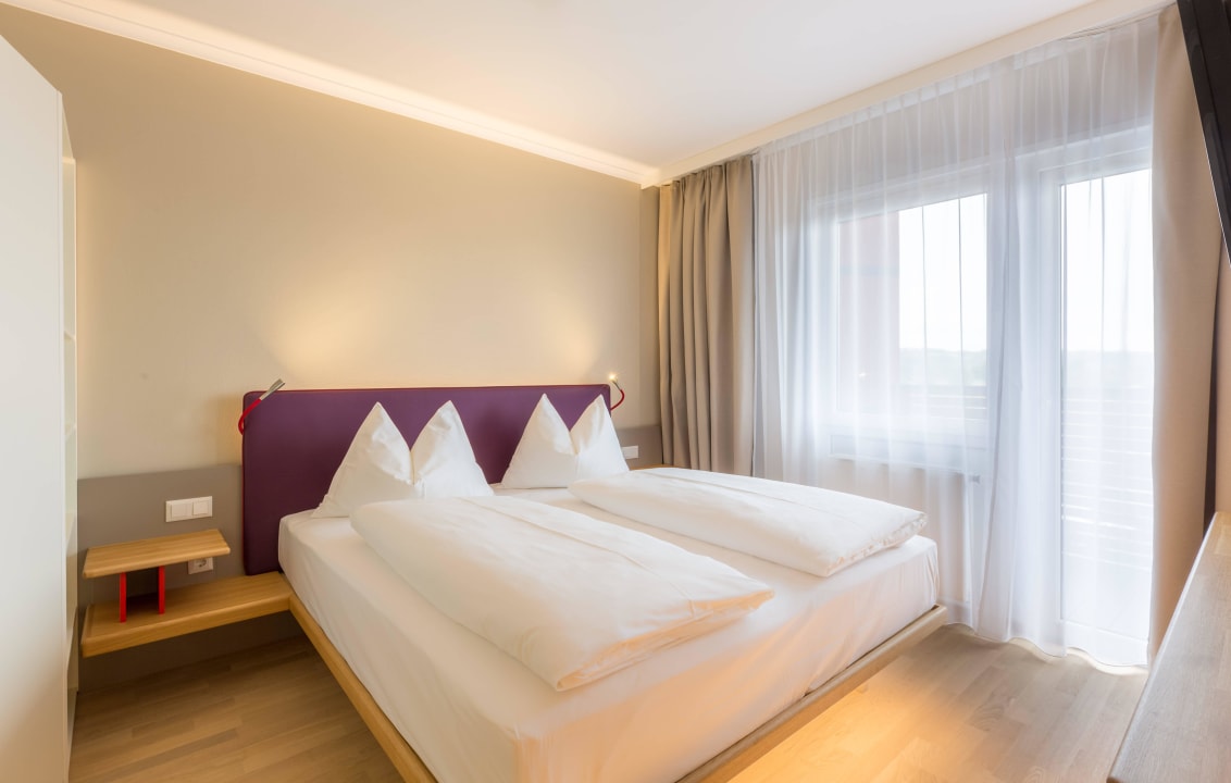 Doppelzimmer All In Red Thermenhotel