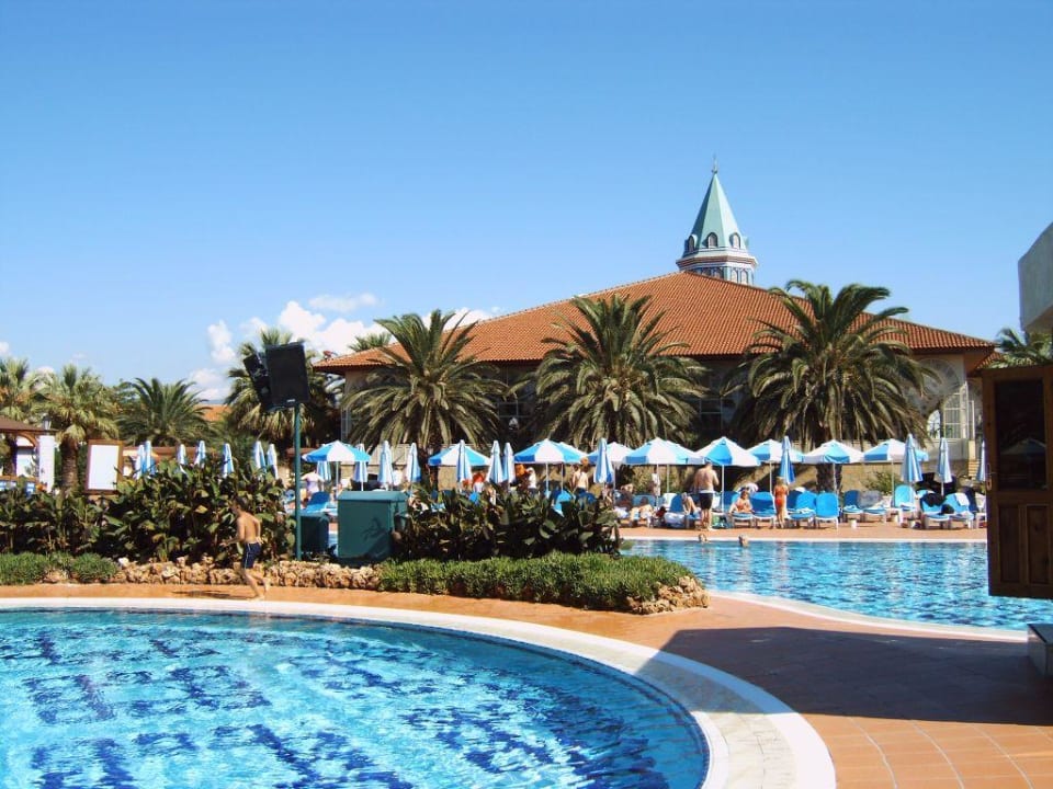 Pool und Hauptrestaurant Ali Bey Club