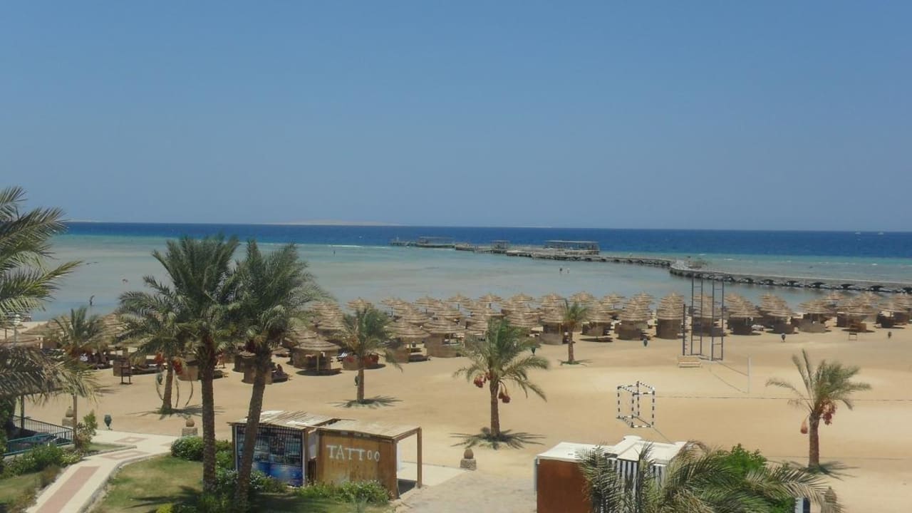 Strand Hotel Titanic Palace