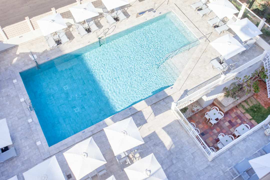 Pool BQ Apolo Hotel