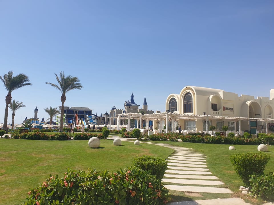 Gartenanlage Gravity Hotel & Aquapark Sahl Hasheesh