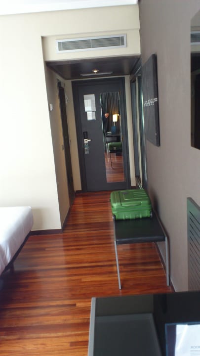 Zimmer AC Hotel General Alava by Marriott