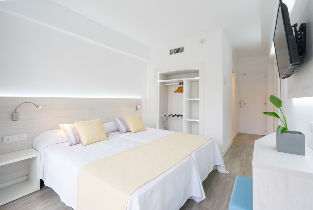 Zimmer Hotel BelleVue Vistanova