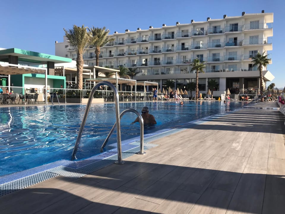 "Pool" Hotel Riu Costa del Sol (Torremolinos) • HolidayCheck (Costa del