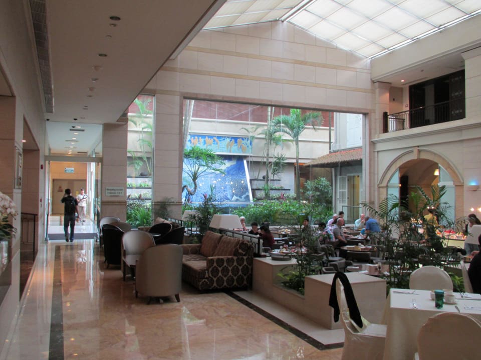 Ein Teil des Frühstückbereichs& des Restaurantes Hotel Grand Park City Hall