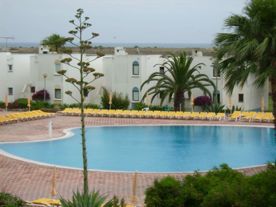 Hauptpool Golden Club Cabanas