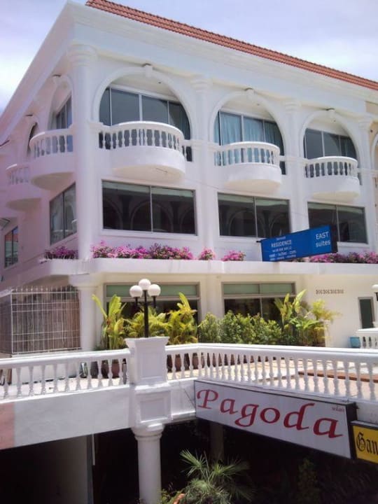 Outside picture East Suites