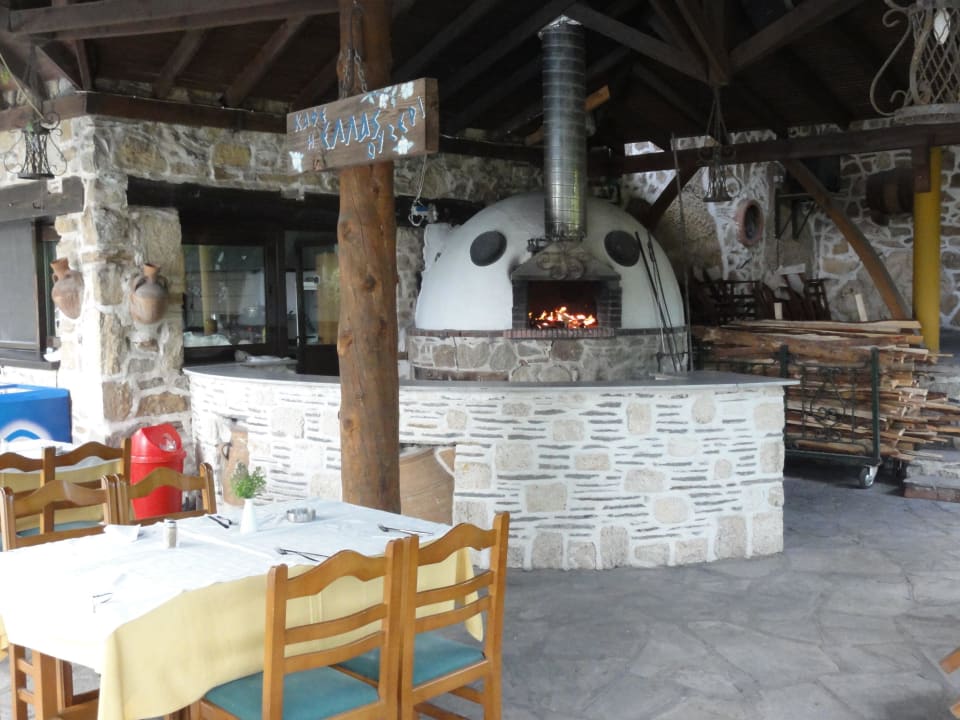 Á la carte Restaurant und Brot/Pizzabackofen Hotel Geranion Village