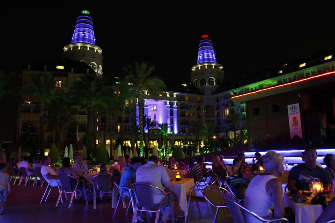 Abendliche Lichtspiele mit Musik  Hotel Delphin Diva