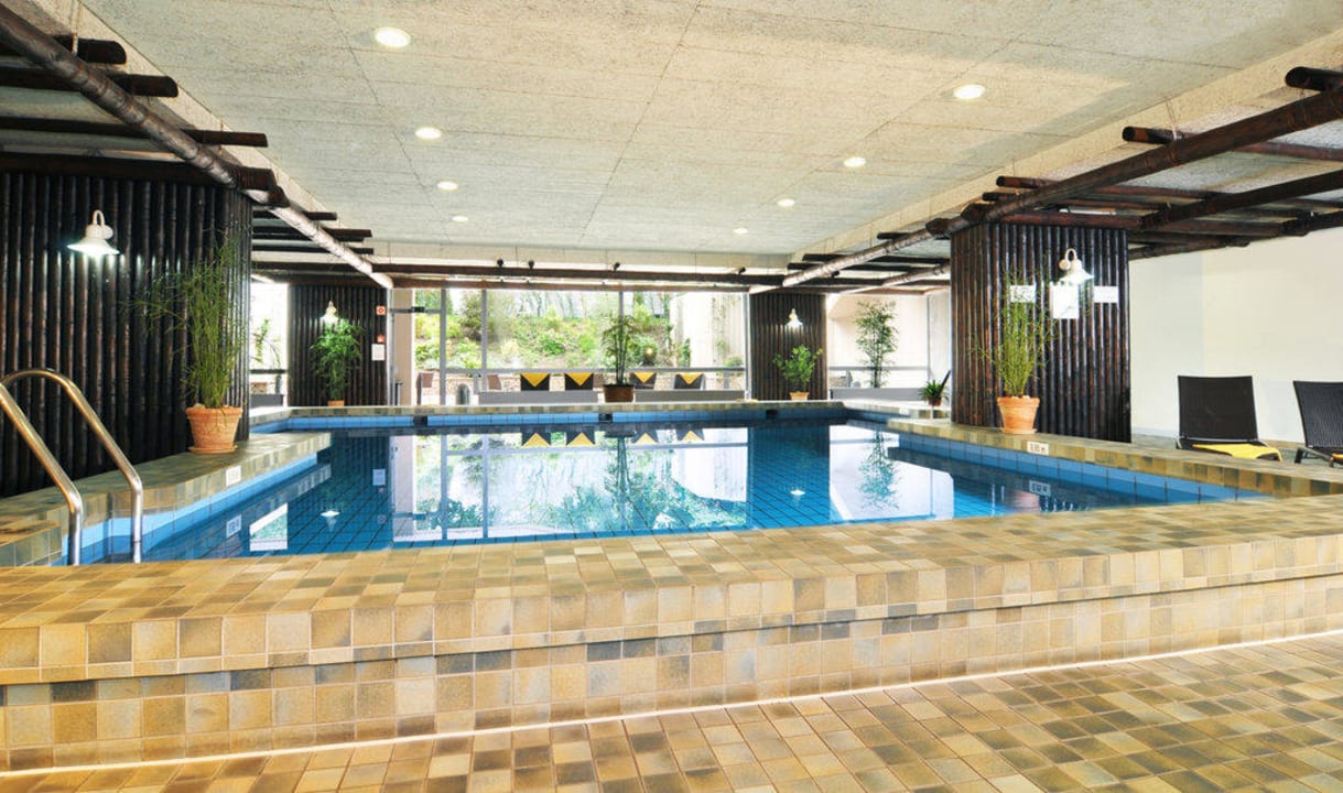 Pool Leoso Hotel Leverkusen