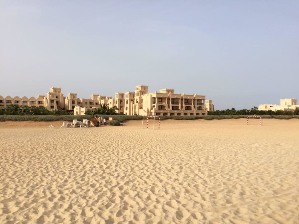 Hotel vom Strand aus Hotel Riu Touareg