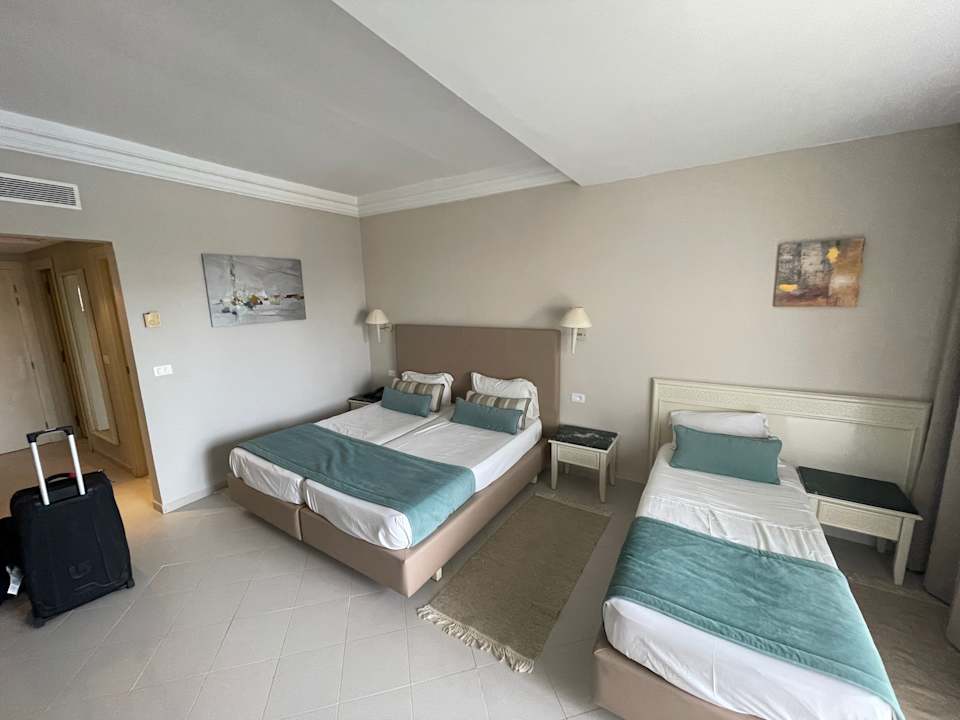 Zimmer Hotel Royal Nozha