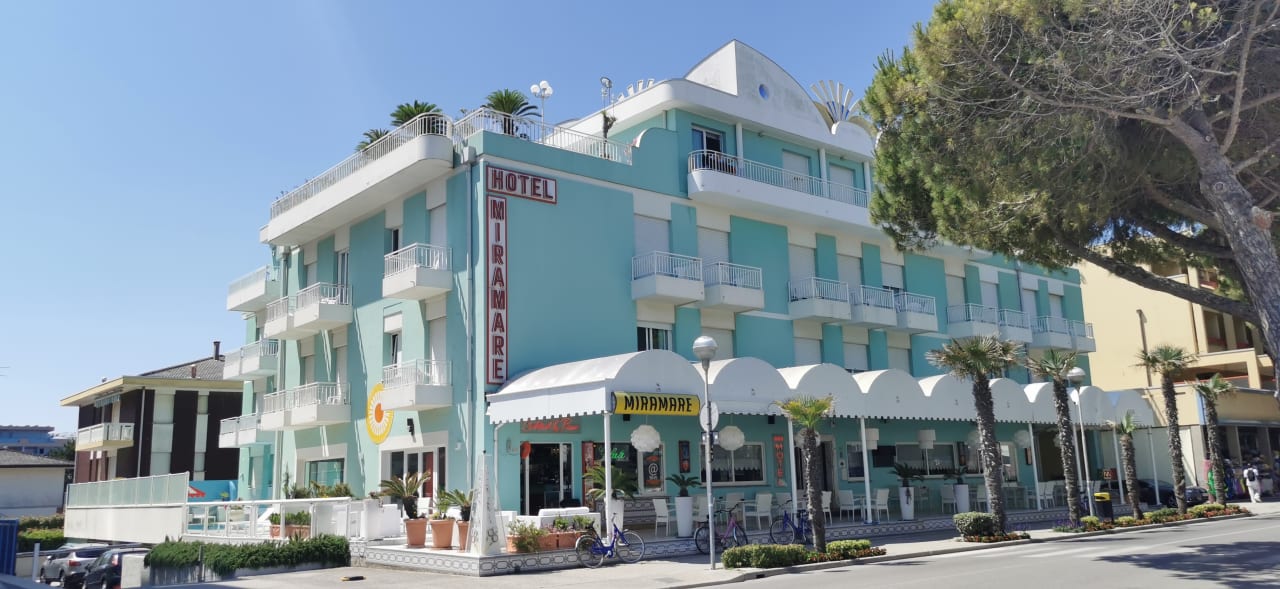 Außenansicht Hotel Miramare