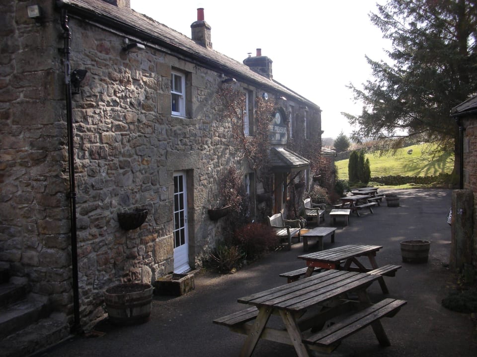 Biergarten Hotel The Pheasant Inn