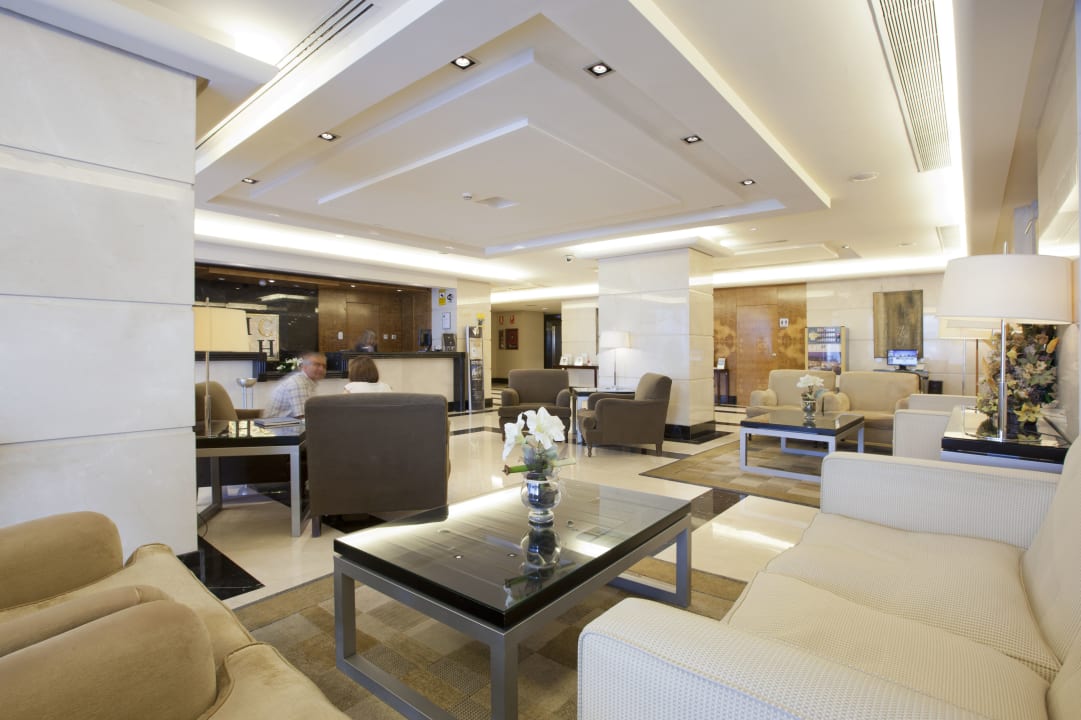 Lobby Hotel Andalucia Center