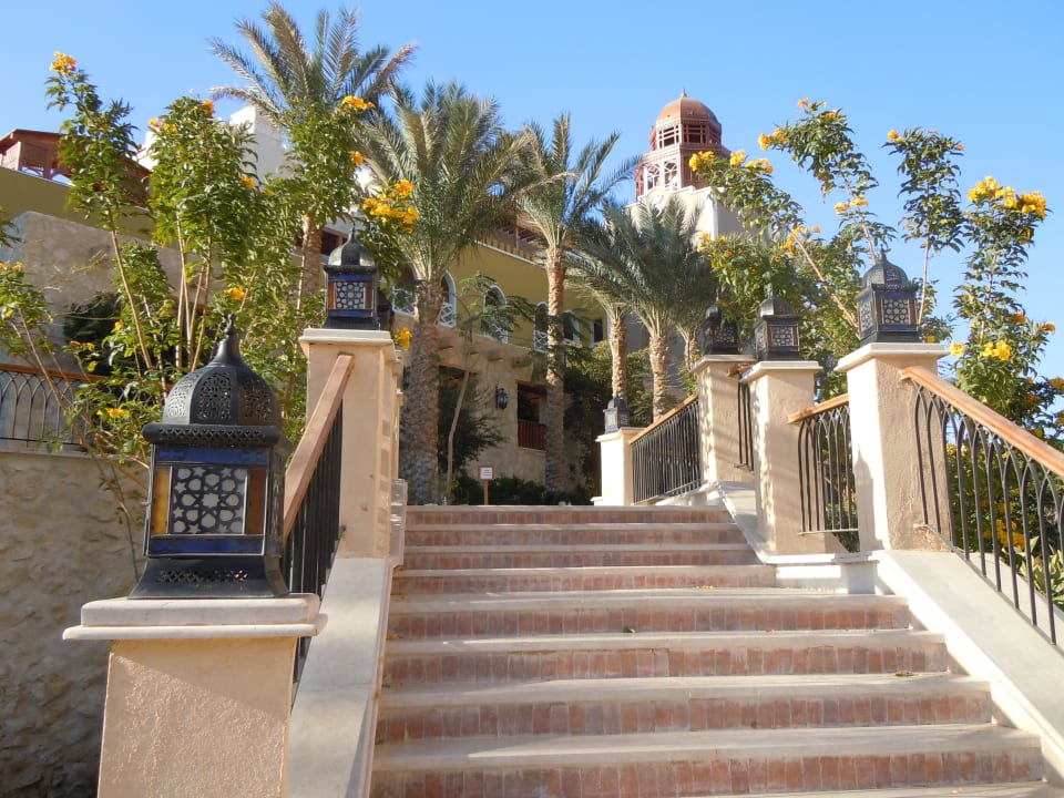 Treppe vom Palace zum Makadi Spa Makadi Spa - Adults only