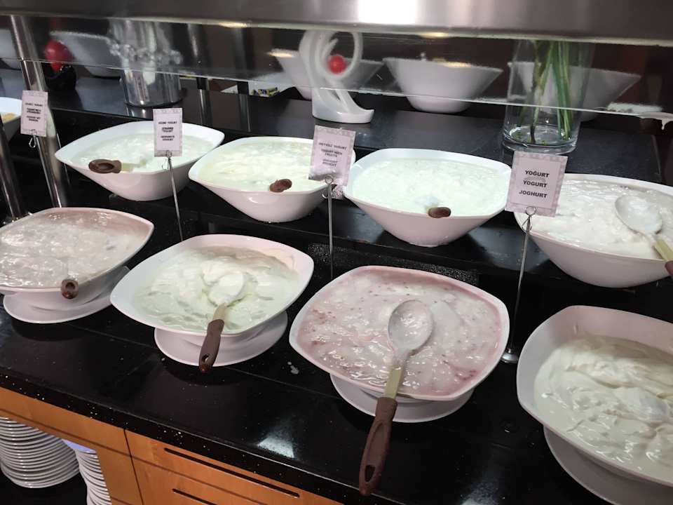 Büffet Salamis Bay Conti Resort Hotel & Casino