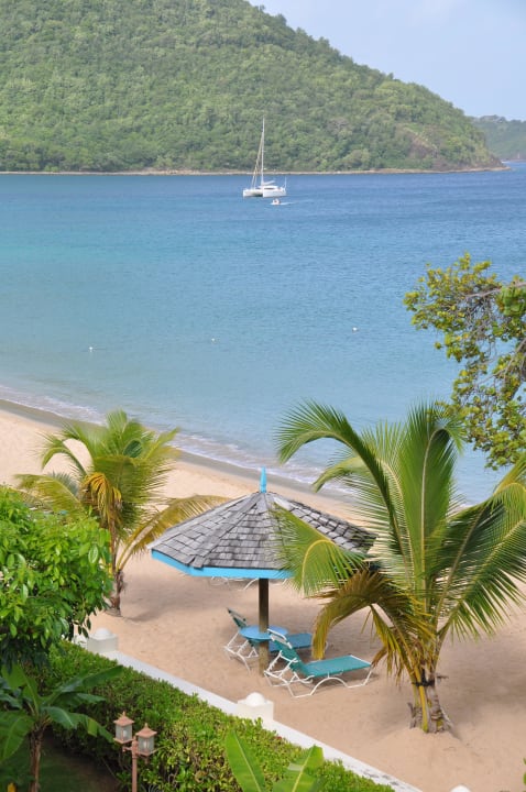 Ruhiges karibisches Meer Bay Gardens Beach Resort