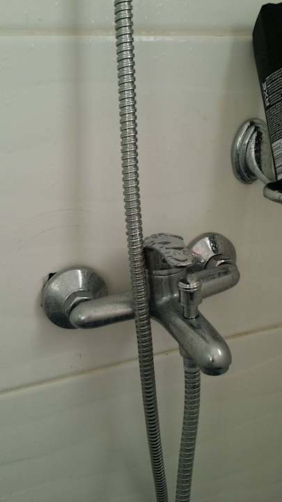 Verkalkte Armaturen Hamaca Garden