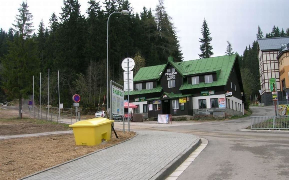 Budynek z zewnątrz Pension U Vleku Javor