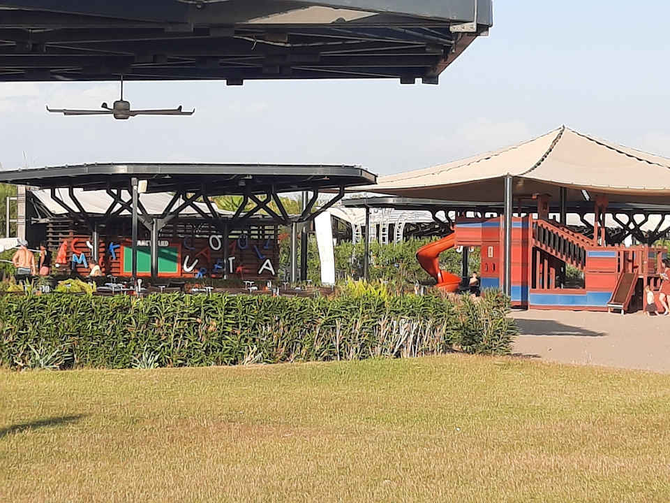 Strand Xanadu Resort Hotel