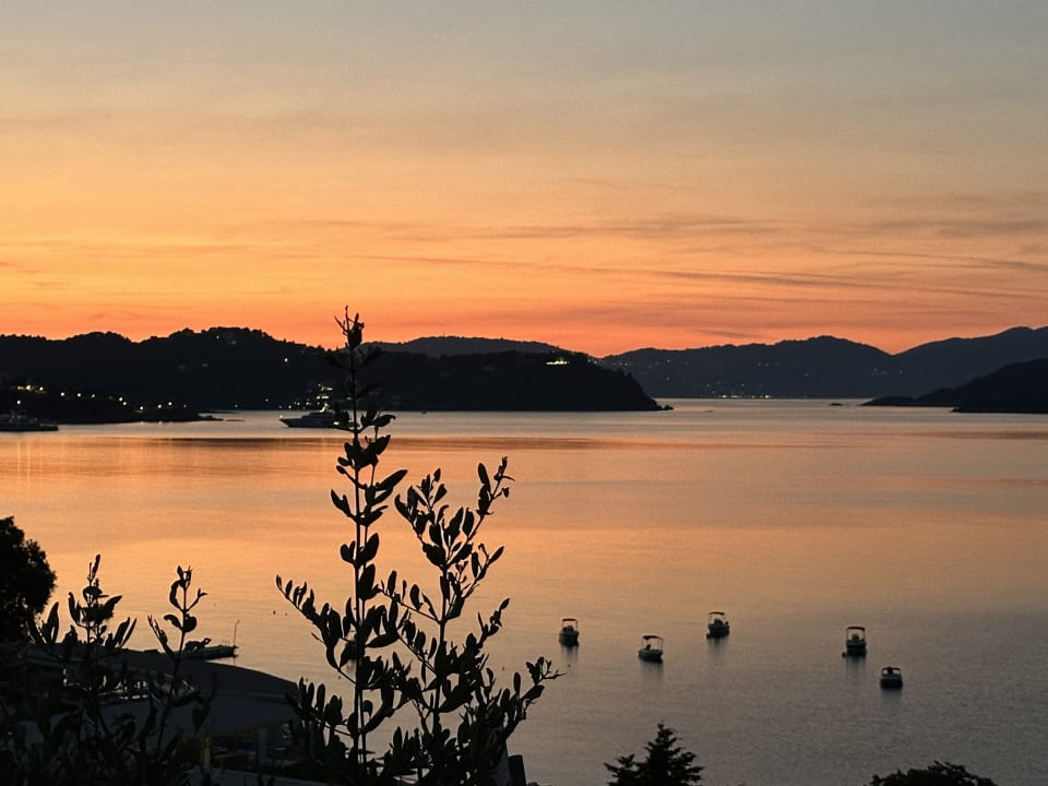 Ausblick Kassandra Bay Resort, Suites & Spa