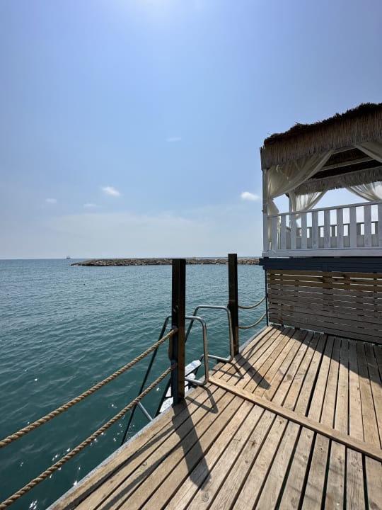 Strand Aria Resort & Spa